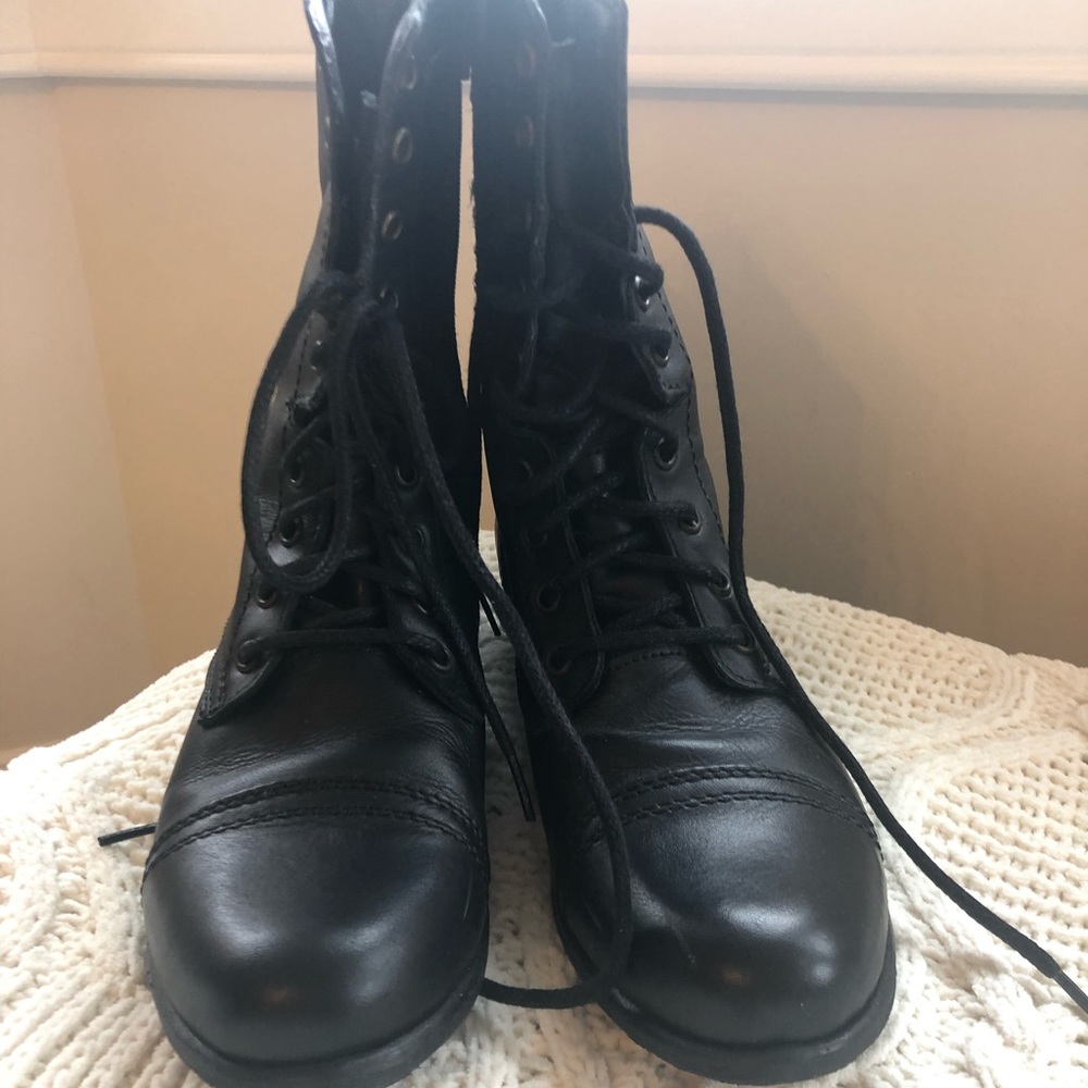 Steve Madden Combat boots